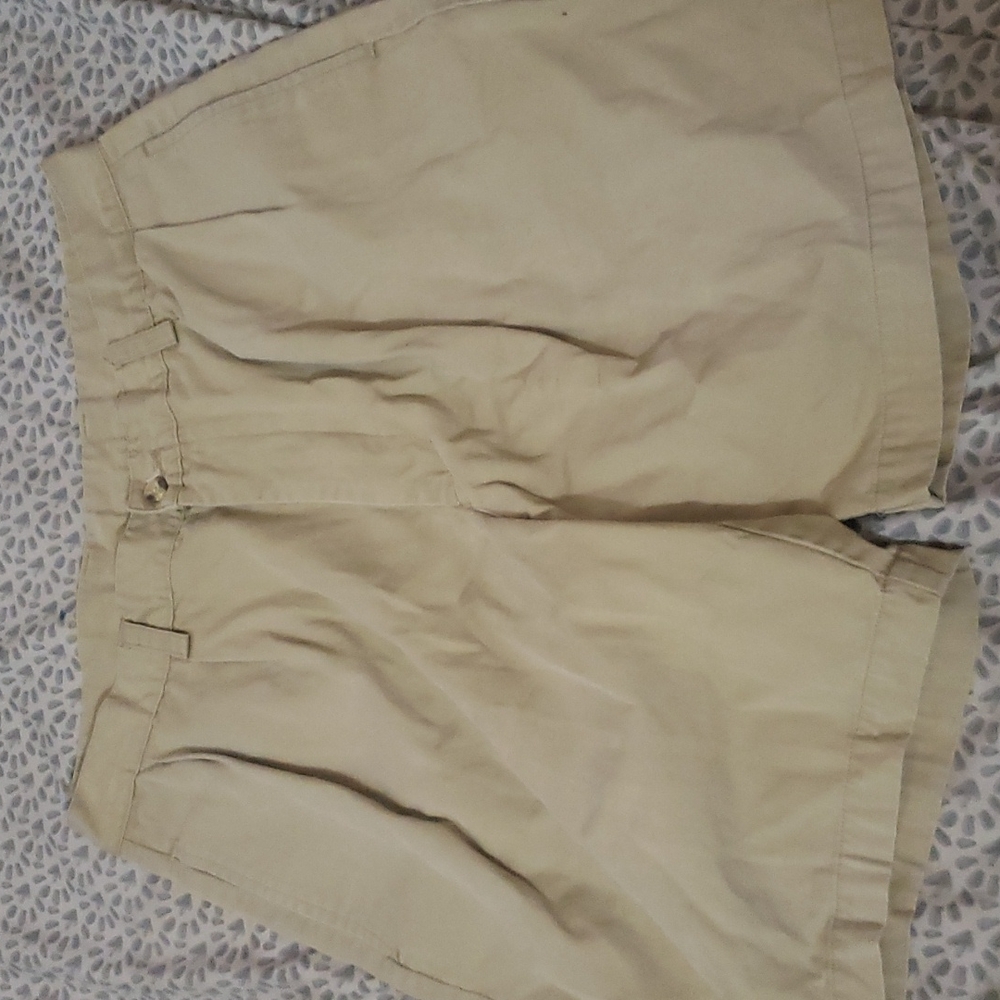 IZOD khaki shorts 34w